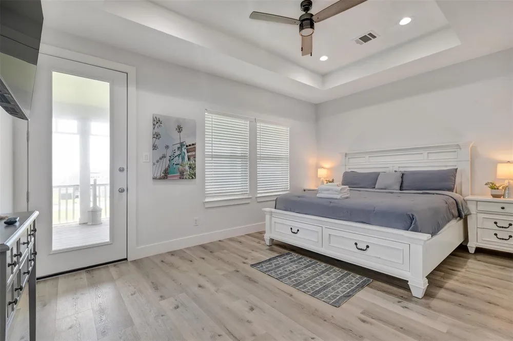 18515 Shaman Drive Galveston, TX 77554