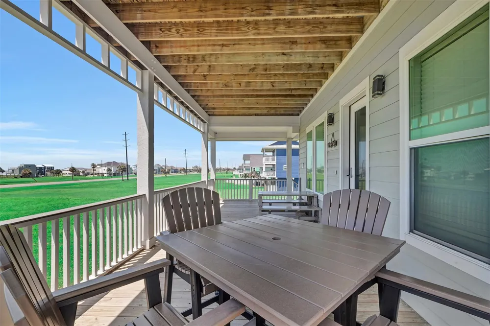 18515 Shaman Drive Galveston, TX 77554
