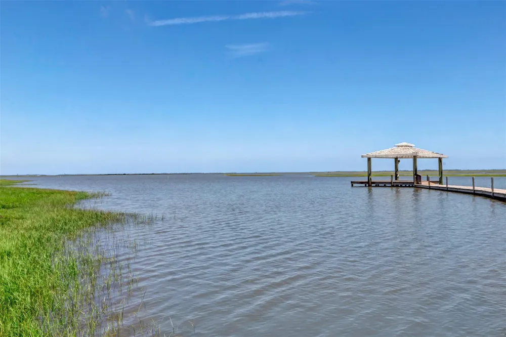 18515 Shaman Drive Galveston, TX 77554