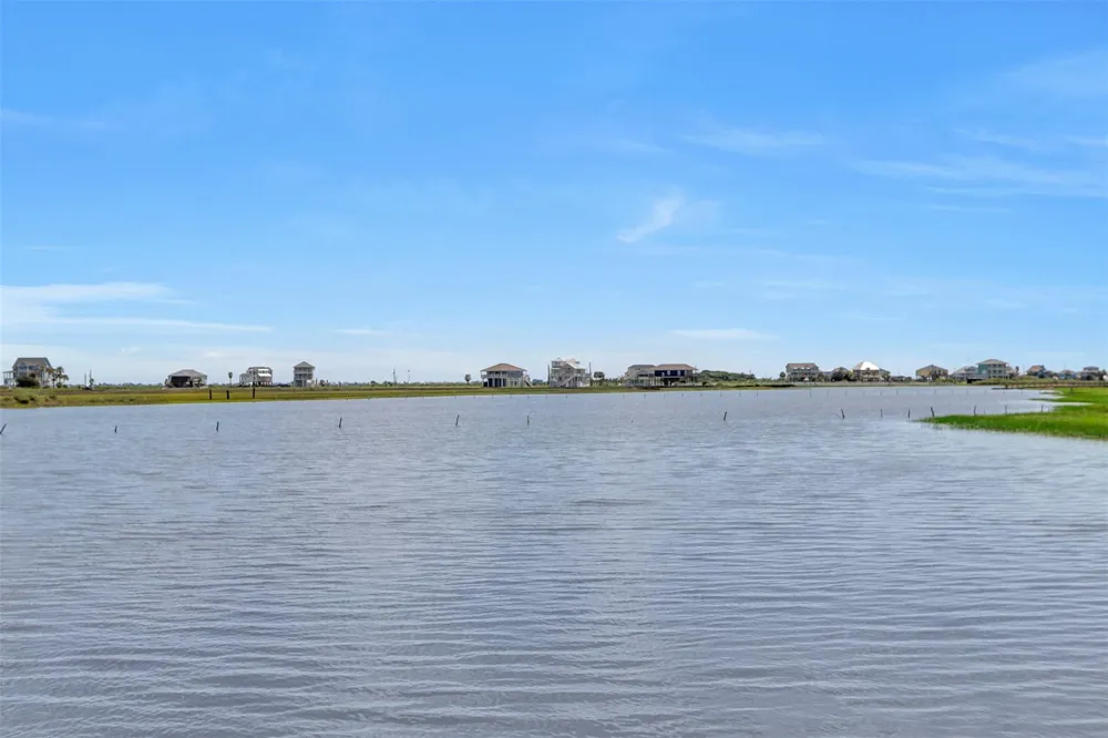 18515 Shaman Drive Galveston, TX 77554
