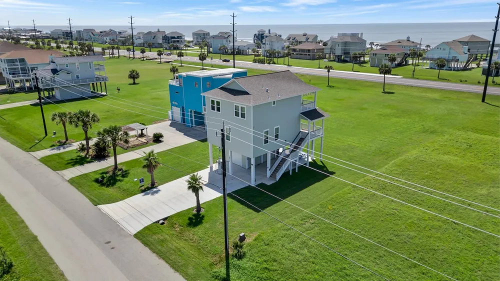 18515 Shaman Drive Galveston, TX 77554