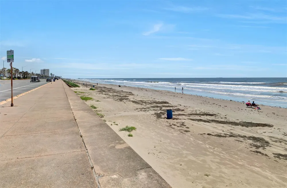 18515 Shaman Drive Galveston, TX 77554