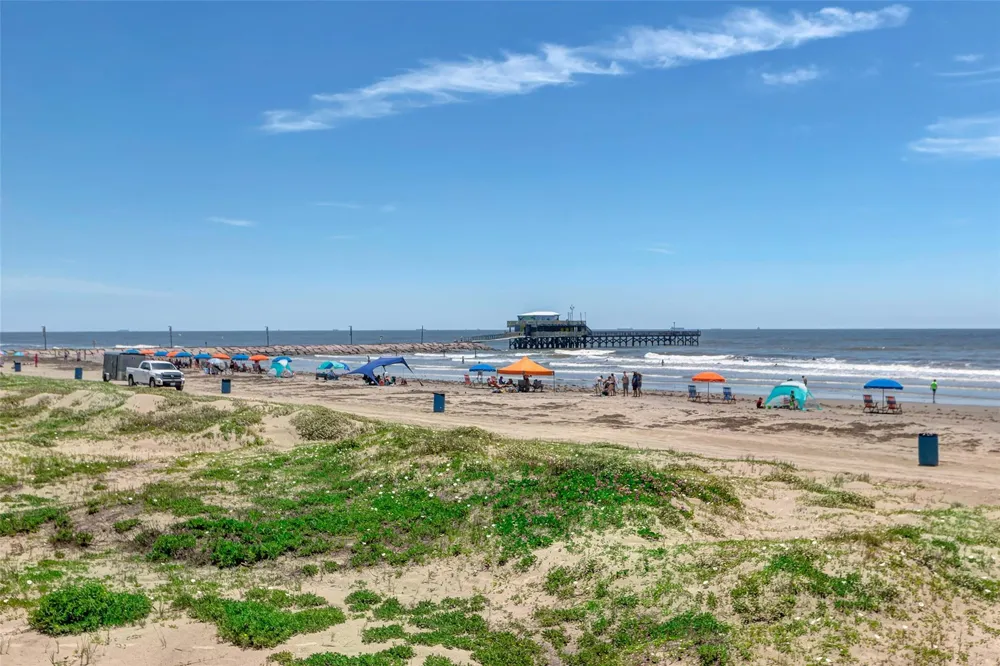18515 Shaman Drive Galveston, TX 77554
