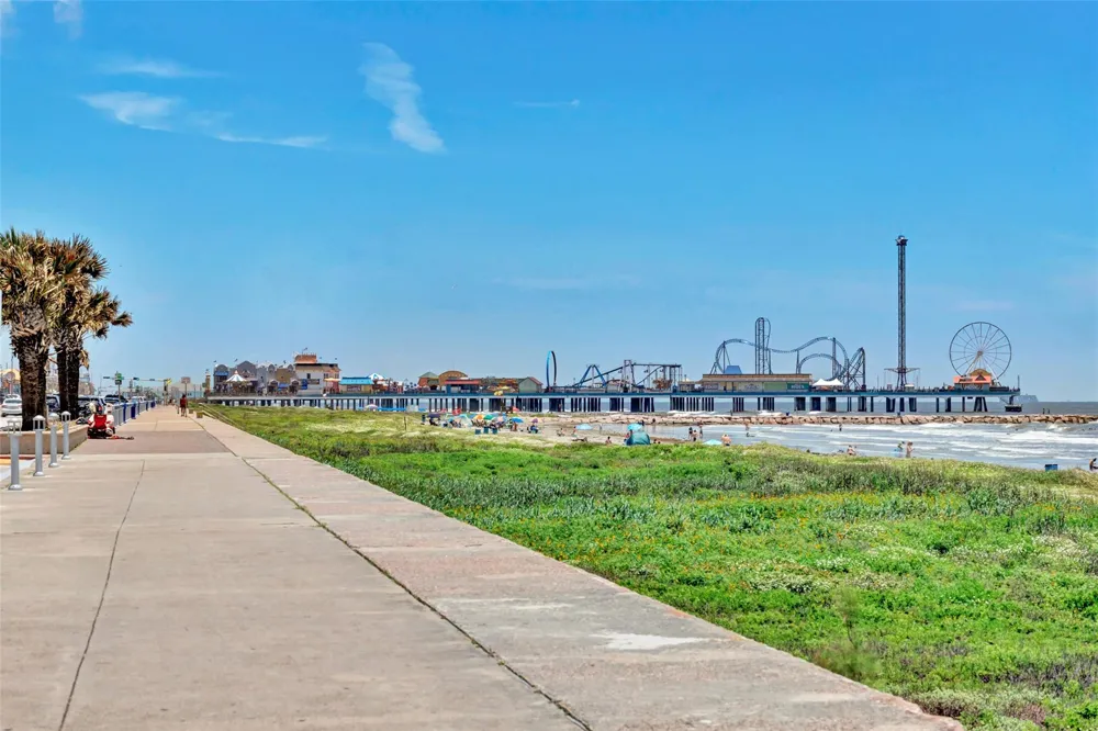 18515 Shaman Drive Galveston, TX 77554
