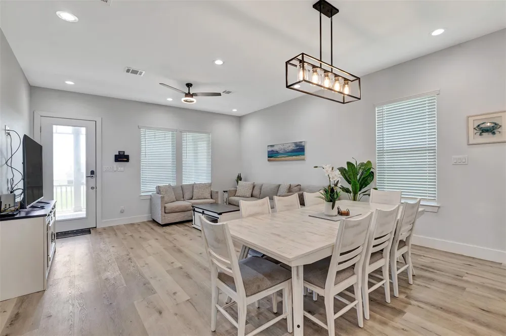 18515 Shaman Drive Galveston, TX 77554