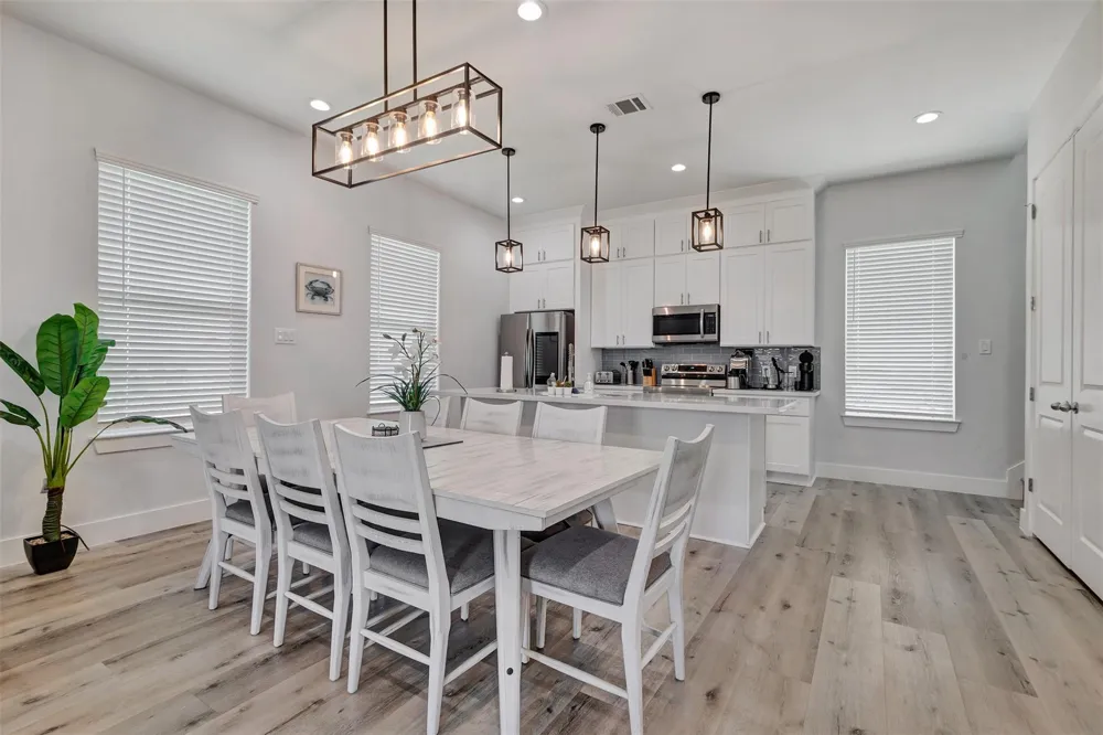 18515 Shaman Drive Galveston, TX 77554
