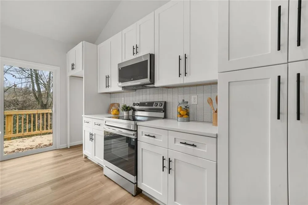 1674 Mary George Avenue NW Atlanta, GA 30318