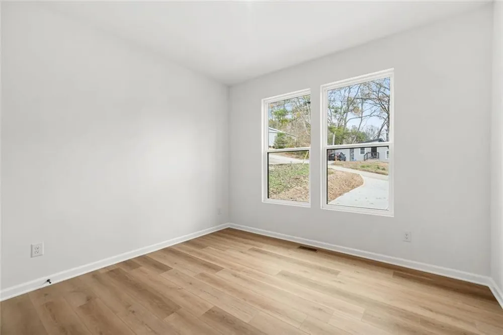 1674 Mary George Avenue NW Atlanta, GA 30318