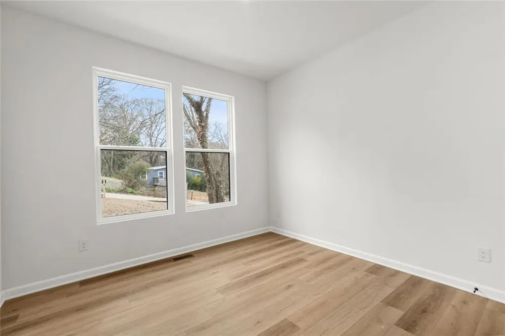 1674 Mary George Avenue NW Atlanta, GA 30318