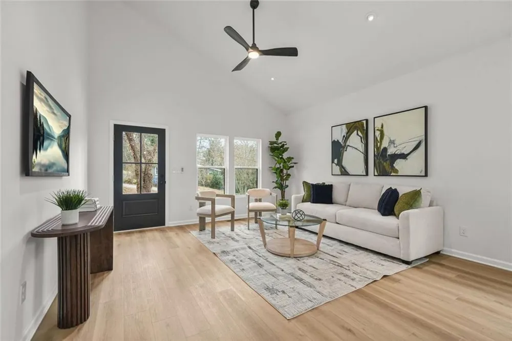 1674 Mary George Avenue NW Atlanta, GA 30318