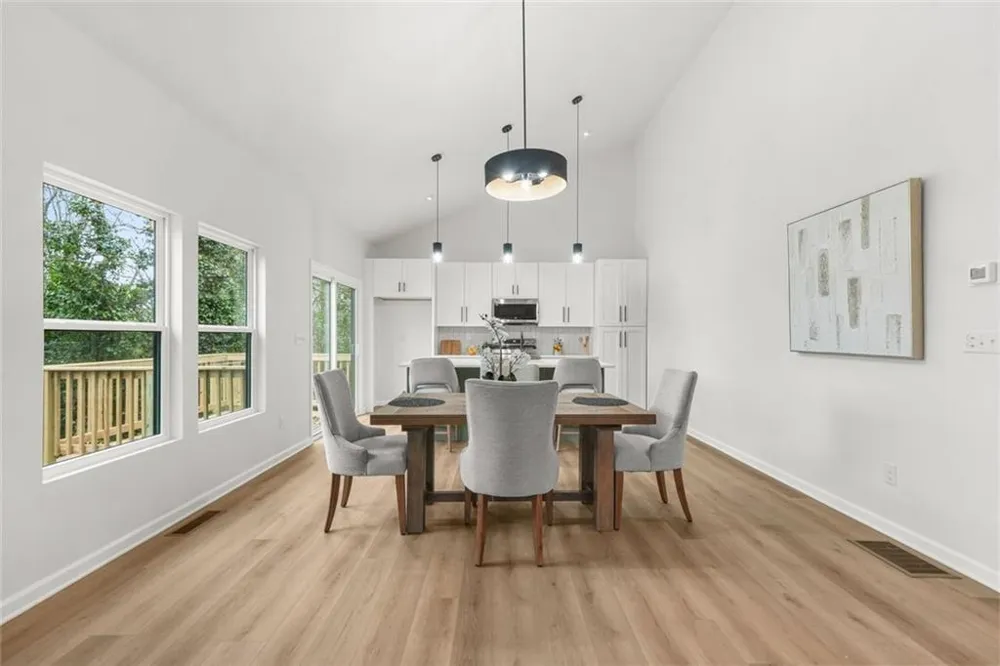 1674 Mary George Avenue NW Atlanta, GA 30318
