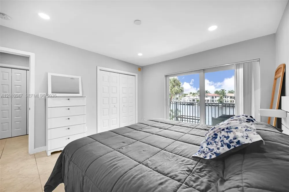 2600 S Ocean Dr #S311 Hollywood, FL 33019