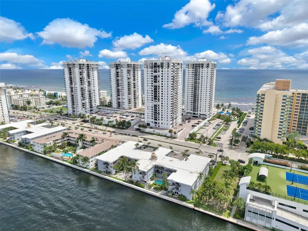 2600 S Ocean Dr #S311 Hollywood, FL 33019
