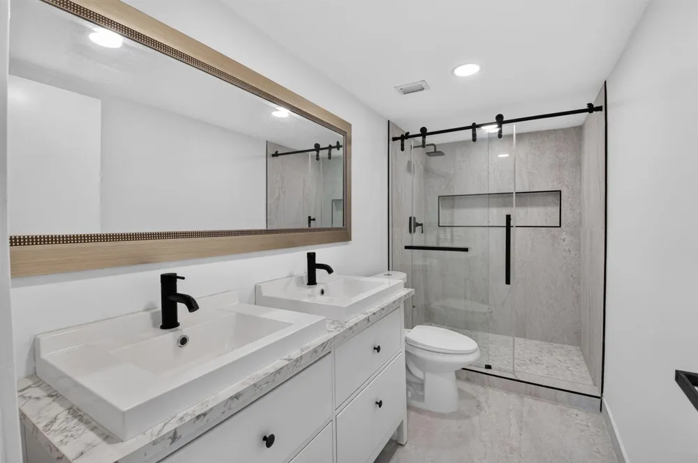 6866 HUNTINGTON LANE #707 Delray Beach, FL 33446