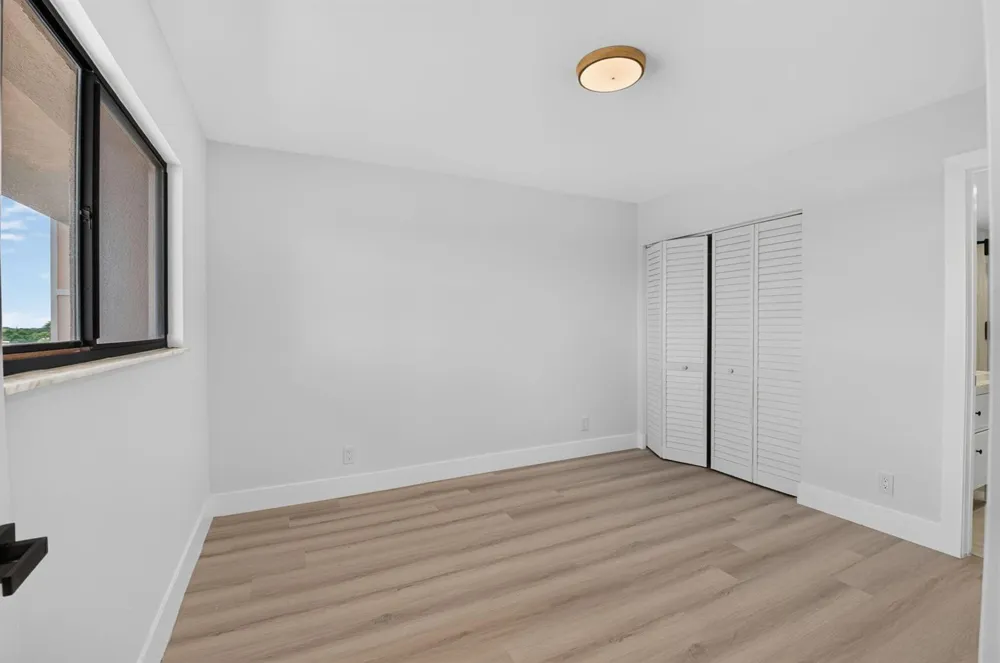 6866 HUNTINGTON LANE #707 Delray Beach, FL 33446