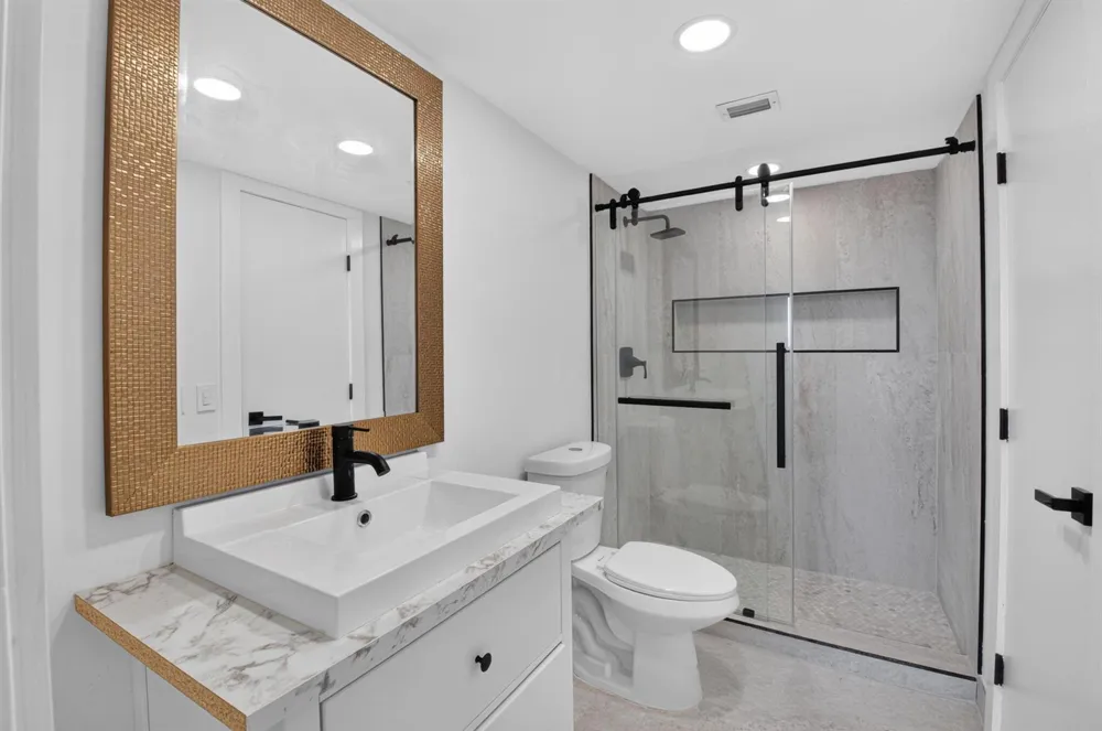 6866 HUNTINGTON LANE #707 Delray Beach, FL 33446