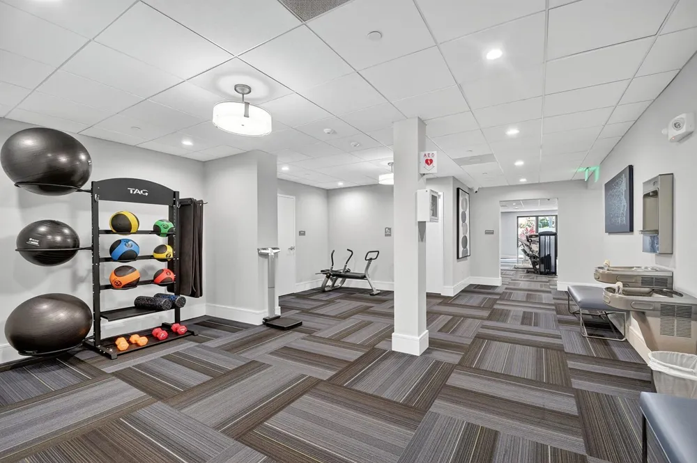 6866 HUNTINGTON LANE #707 Delray Beach, FL 33446