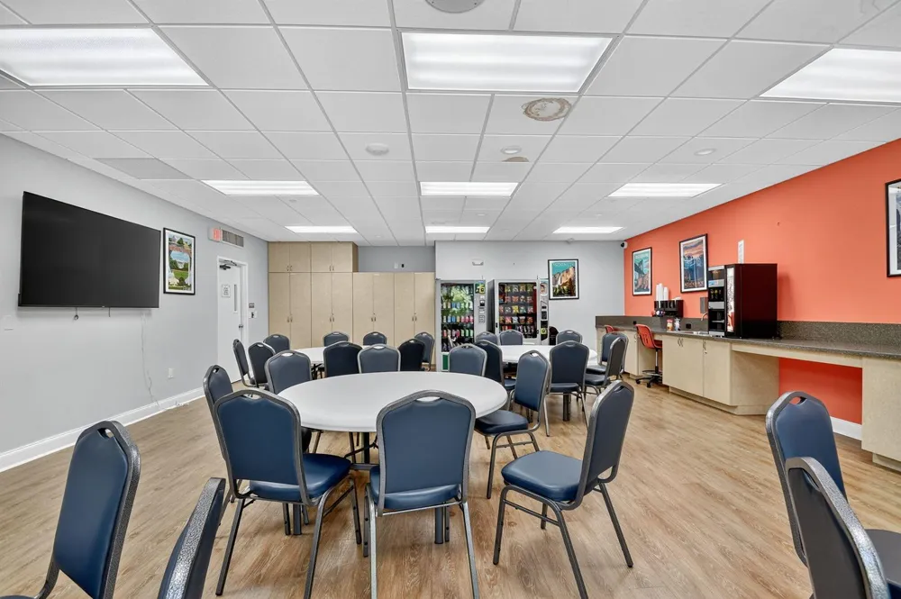 6866 HUNTINGTON LANE #707 Delray Beach, FL 33446