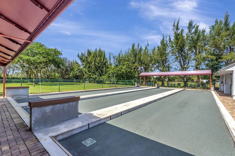 6866 HUNTINGTON LANE #707 Delray Beach, FL 33446
