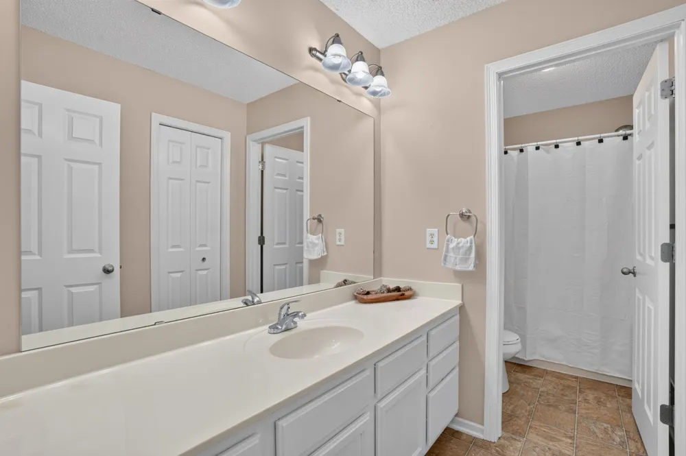 1969 Schoolmaster Drive Chaska, MN 55318