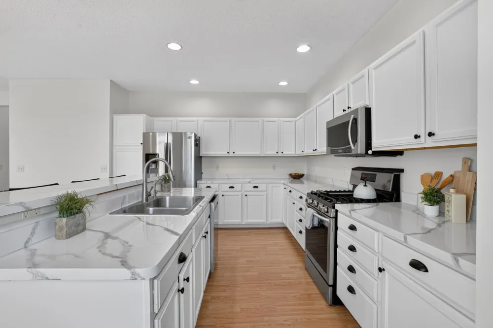 1969 Schoolmaster Drive Chaska, MN 55318