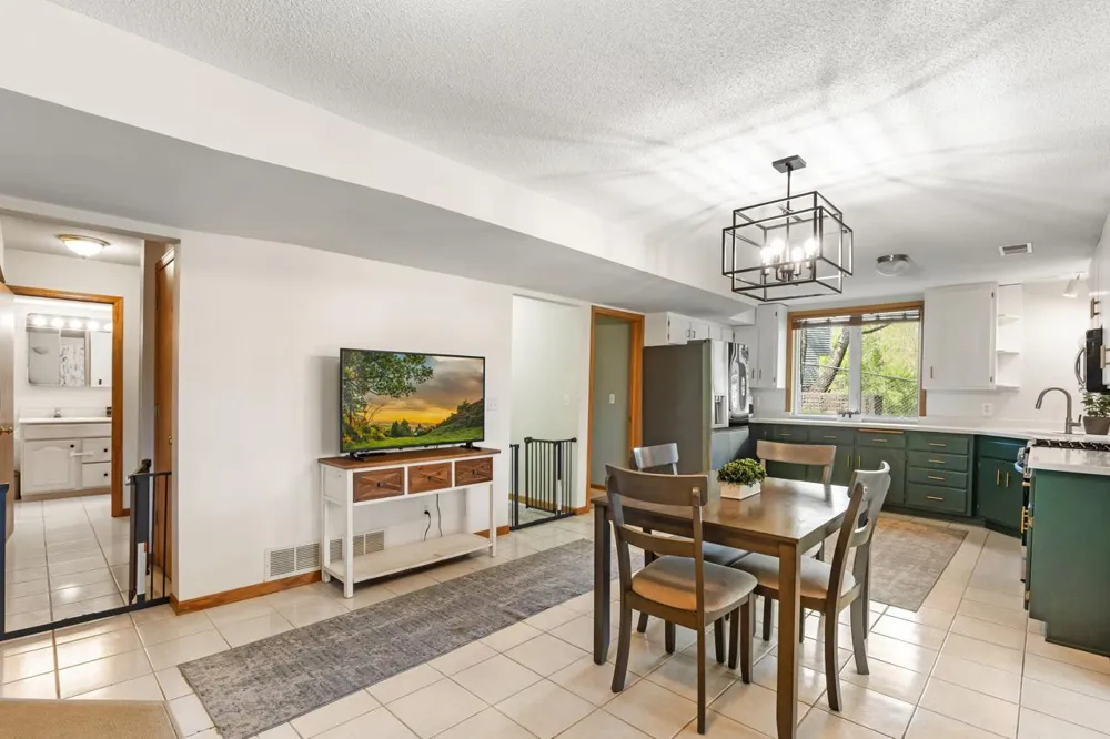 6300 91st Trail Brooklyn Park, MN 55445