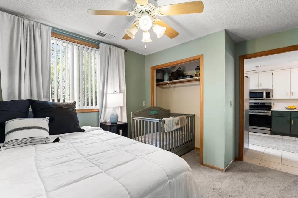 6300 91st Trail Brooklyn Park, MN 55445