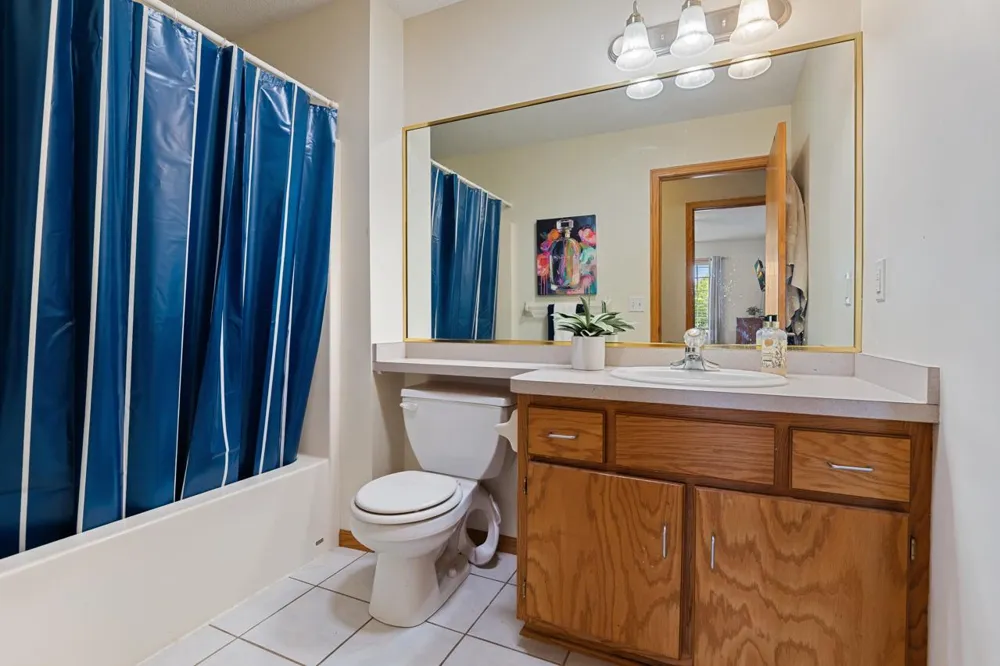 6300 91st Trail Brooklyn Park, MN 55445