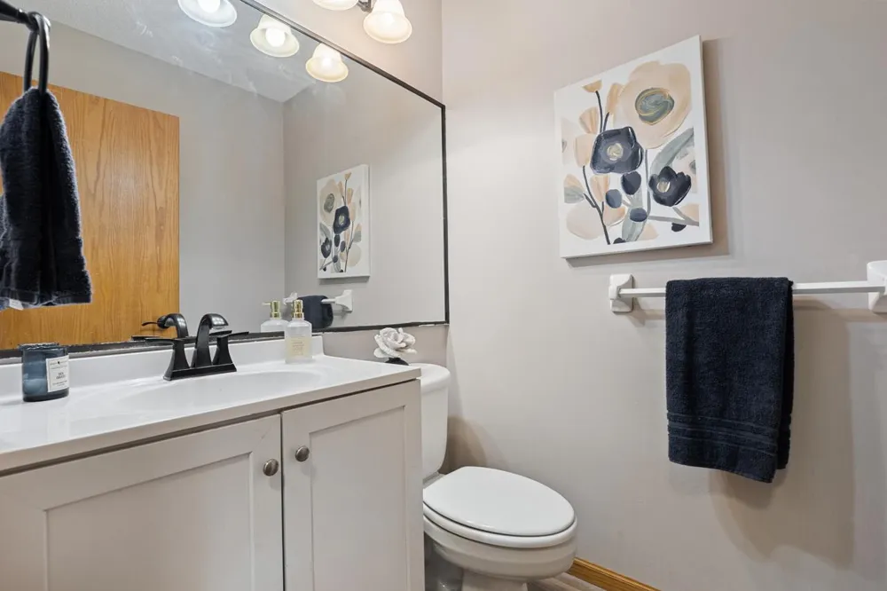 6300 91st Trail Brooklyn Park, MN 55445