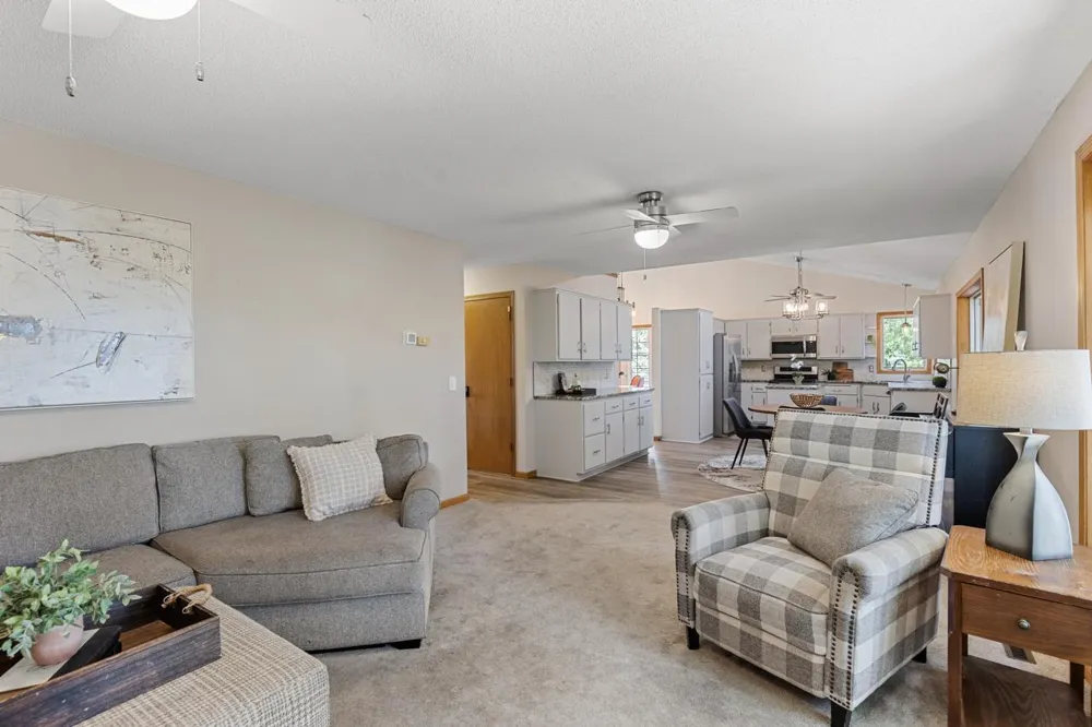 6300 91st Trail Brooklyn Park, MN 55445
