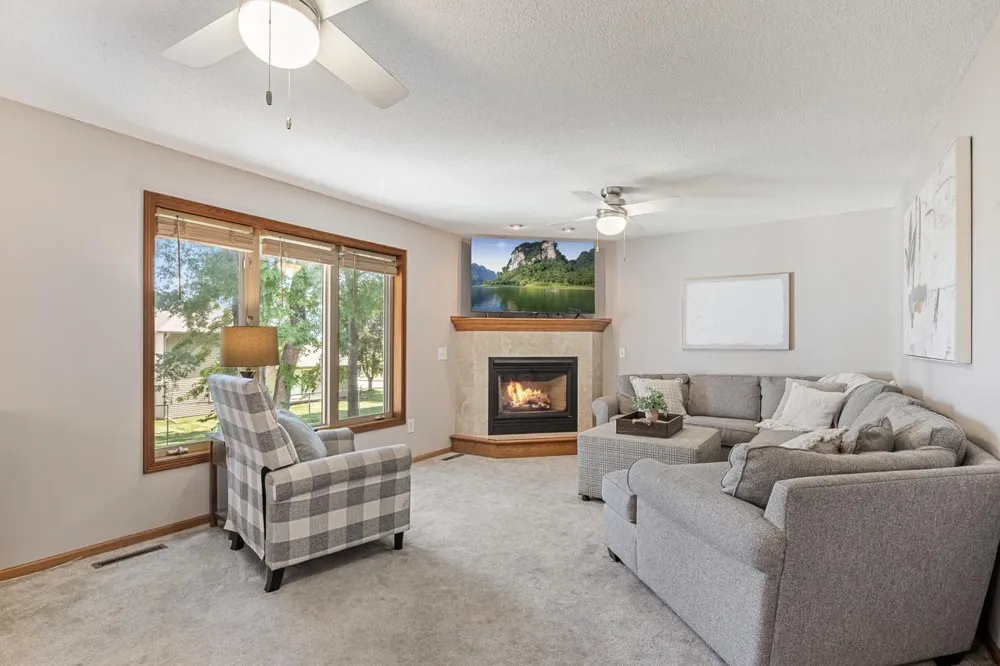 6300 91st Trail Brooklyn Park, MN 55445