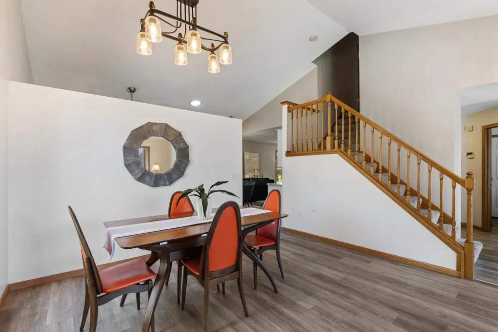 6300 91st Trail Brooklyn Park, MN 55445