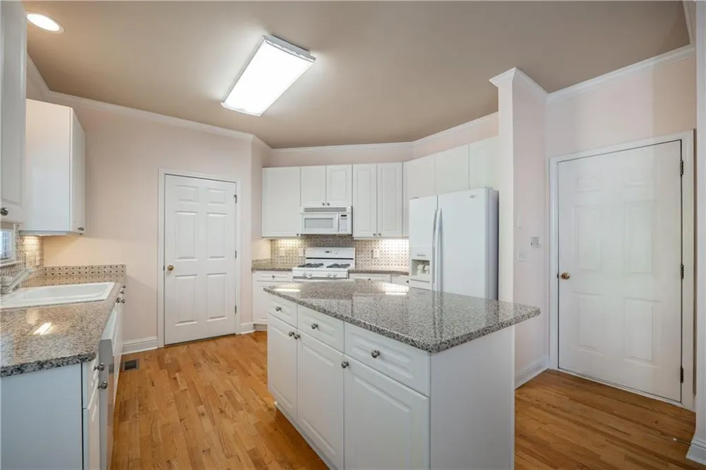 2059 Woodside Park Drive Woodstock, GA 30188