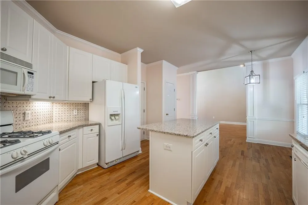 2059 Woodside Park Drive Woodstock, GA 30188