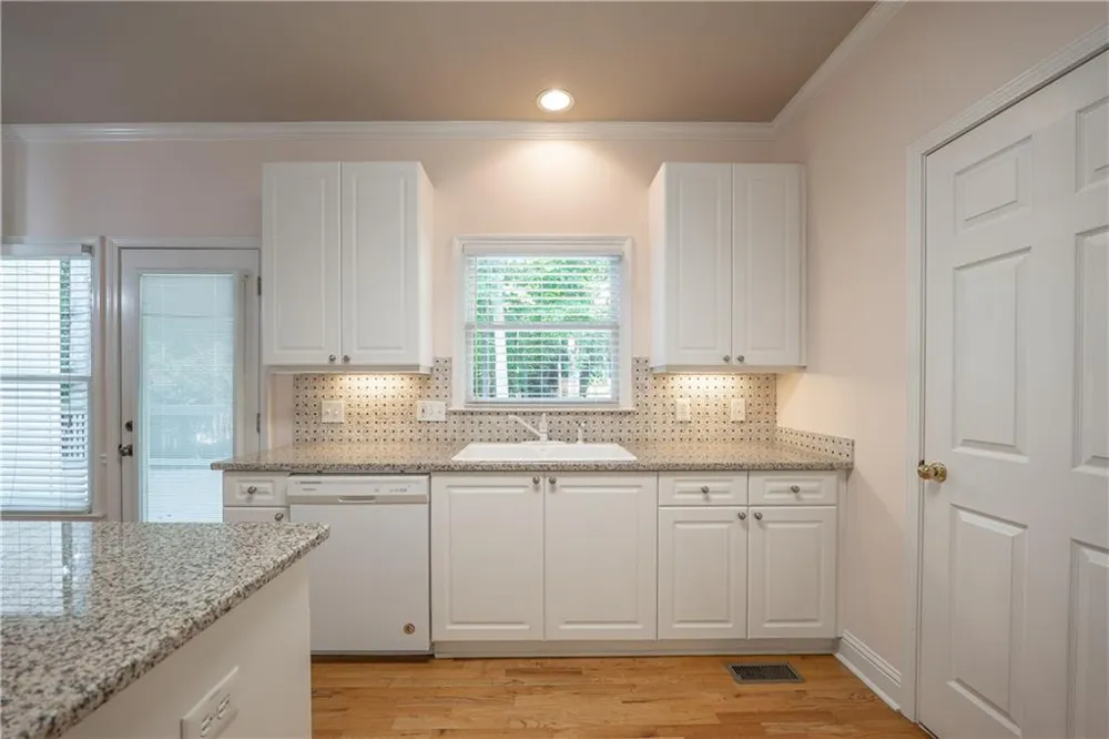 2059 Woodside Park Drive Woodstock, GA 30188