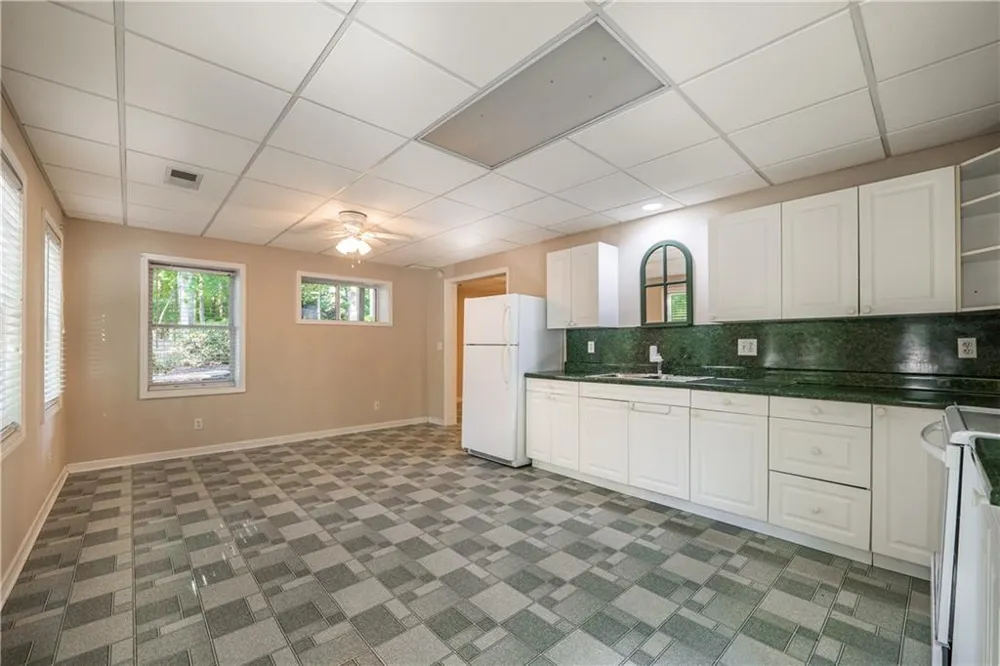 2059 Woodside Park Drive Woodstock, GA 30188