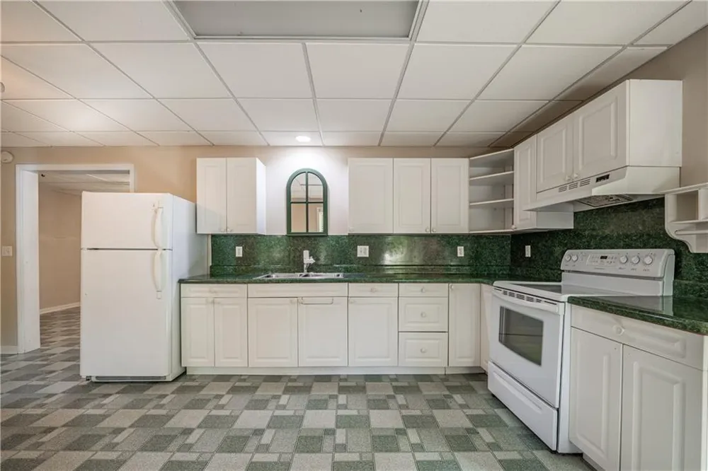 2059 Woodside Park Drive Woodstock, GA 30188