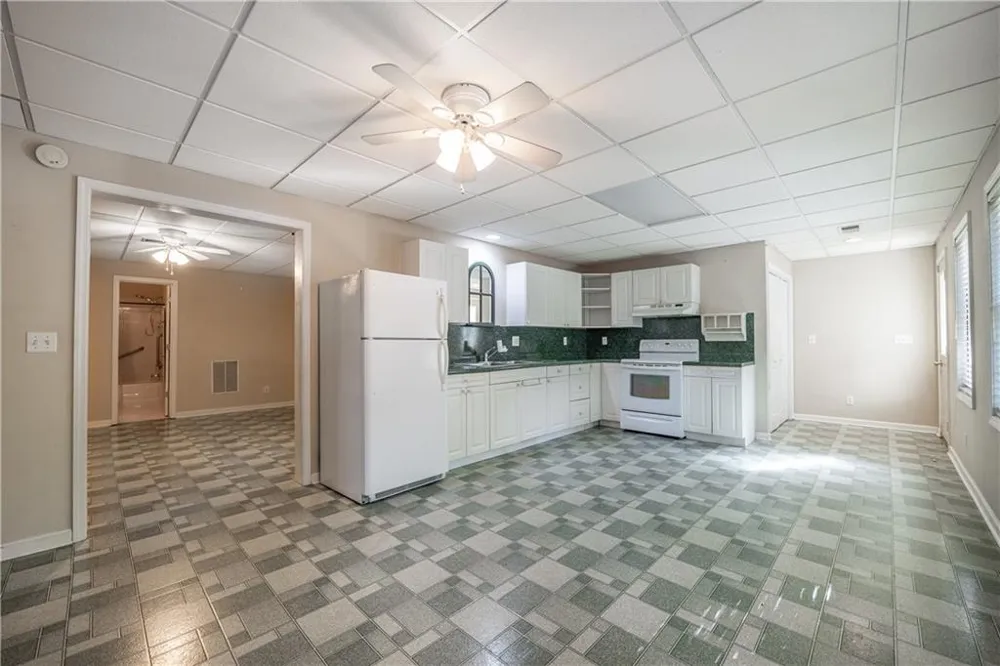 2059 Woodside Park Drive Woodstock, GA 30188