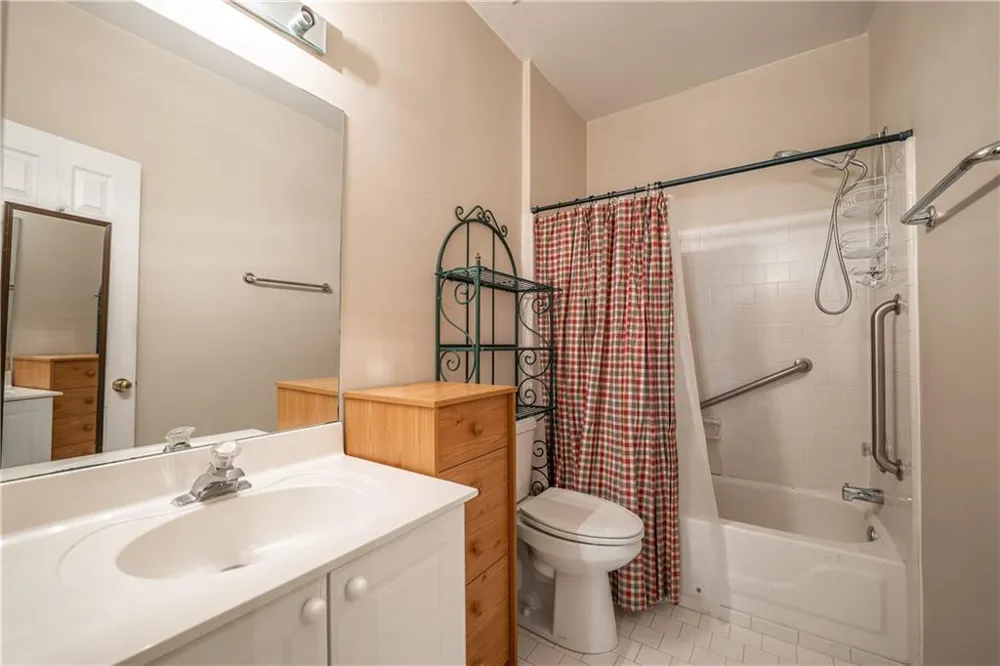 2059 Woodside Park Drive Woodstock, GA 30188