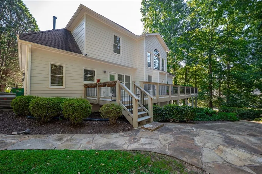 2059 Woodside Park Drive Woodstock, GA 30188