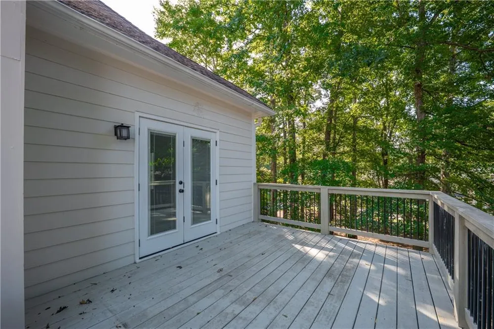 2059 Woodside Park Drive Woodstock, GA 30188
