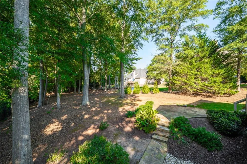 2059 Woodside Park Drive Woodstock, GA 30188