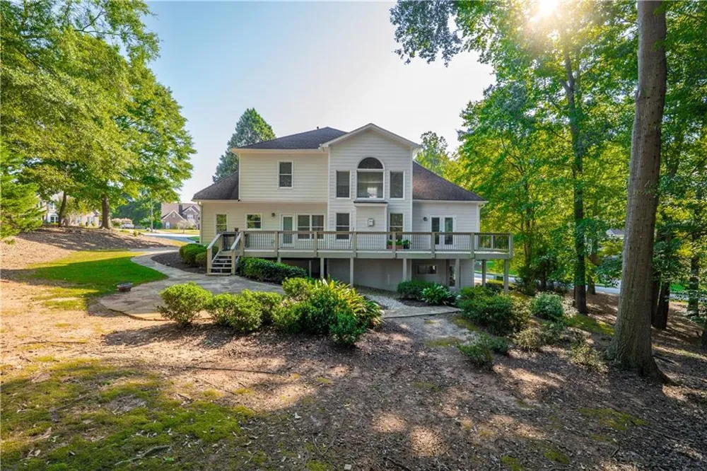 2059 Woodside Park Drive Woodstock, GA 30188