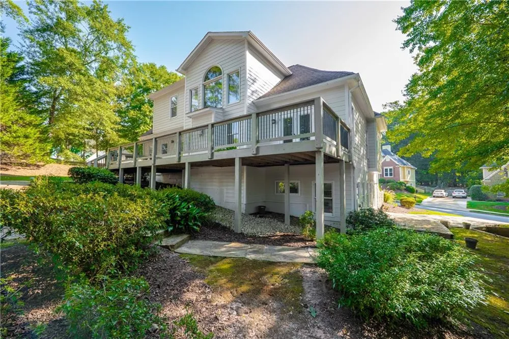 2059 Woodside Park Drive Woodstock, GA 30188