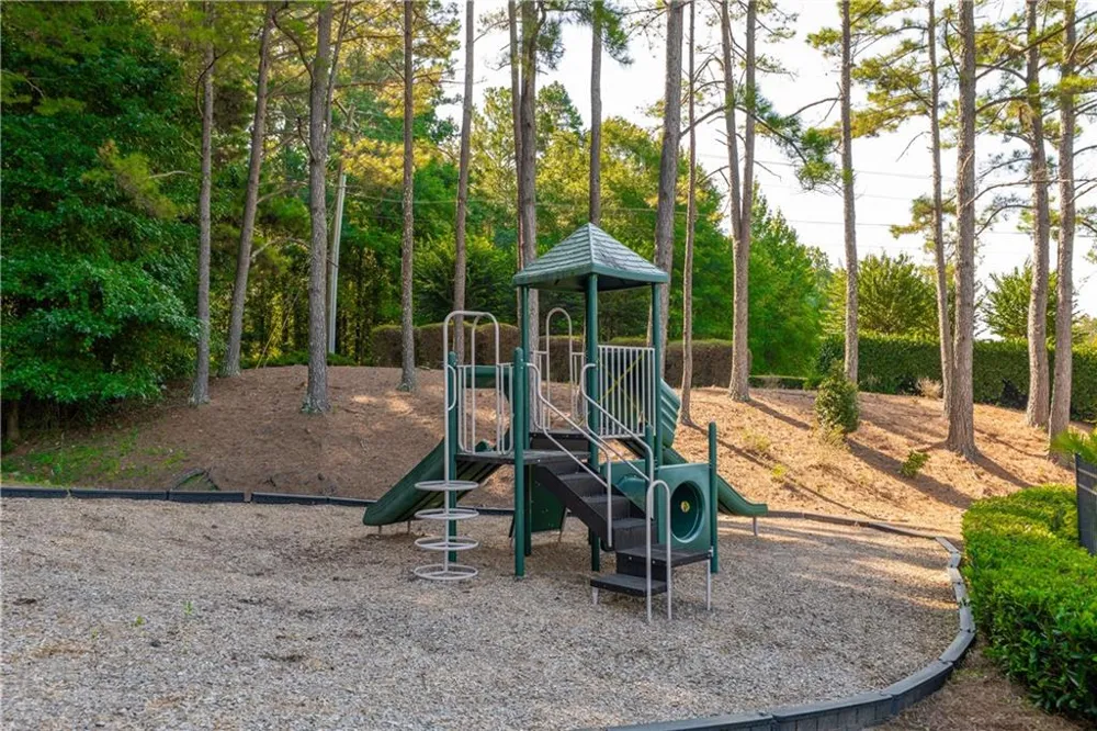 2059 Woodside Park Drive Woodstock, GA 30188