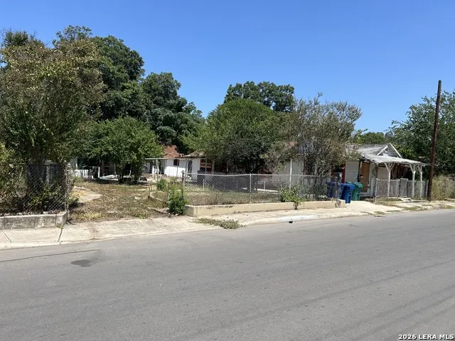 211 Mercedes San Antonio, TX 78207