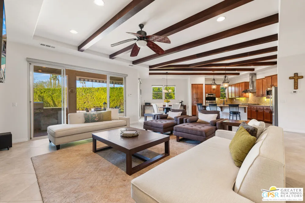 1586 Sienna Court Palm Springs, CA 92262