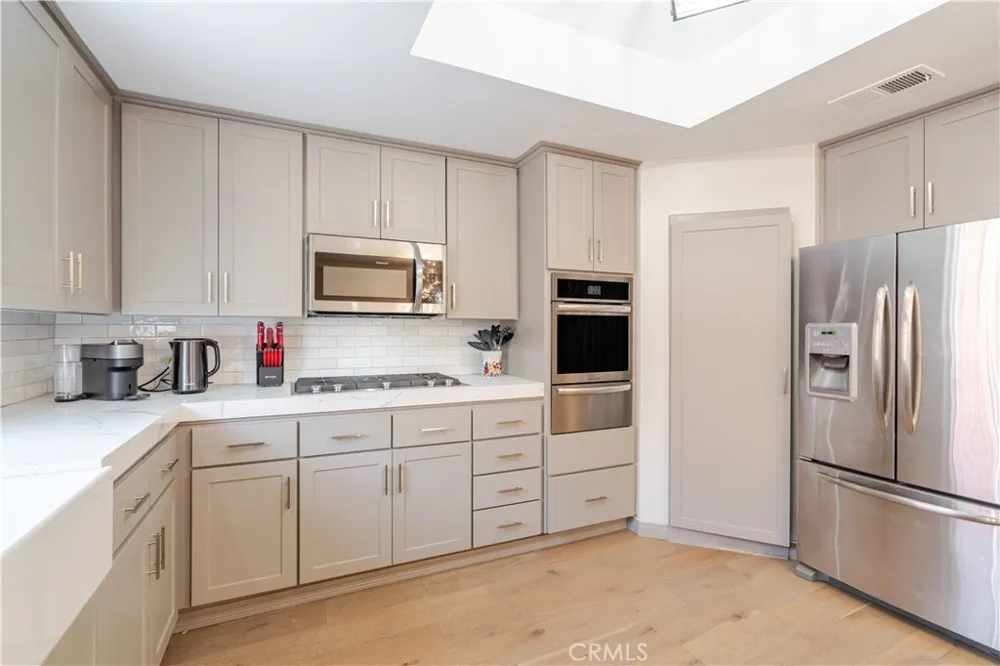210 S Prospect Redondo Beach, CA 90277
