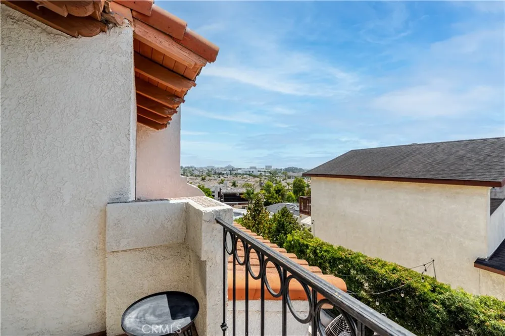 210 S Prospect Redondo Beach, CA 90277