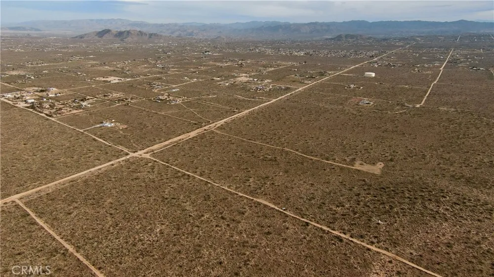 2602 Warren Vista Yucca Valley, CA 92284